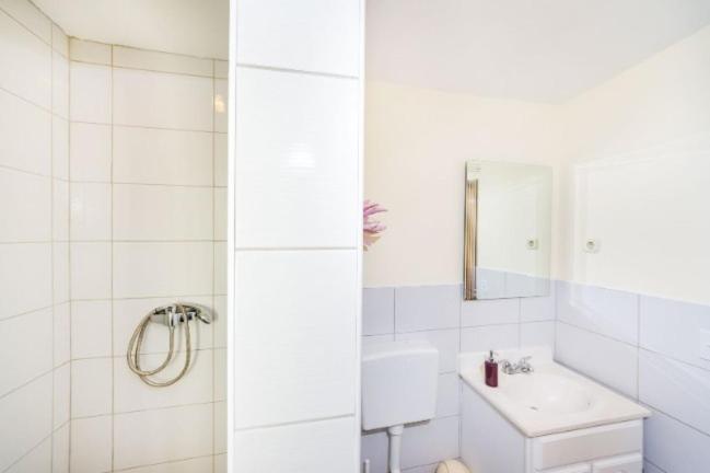 Apartments Elvir Нин Экстерьер фото