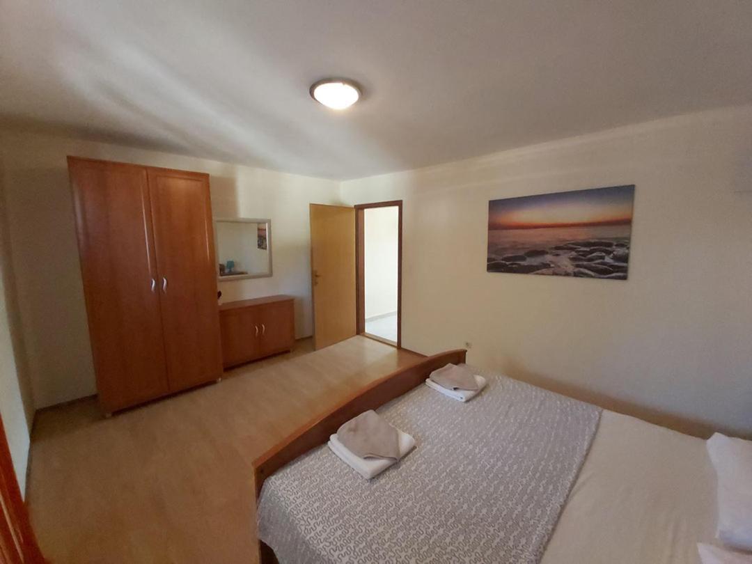 Apartments Elvir Нин Экстерьер фото